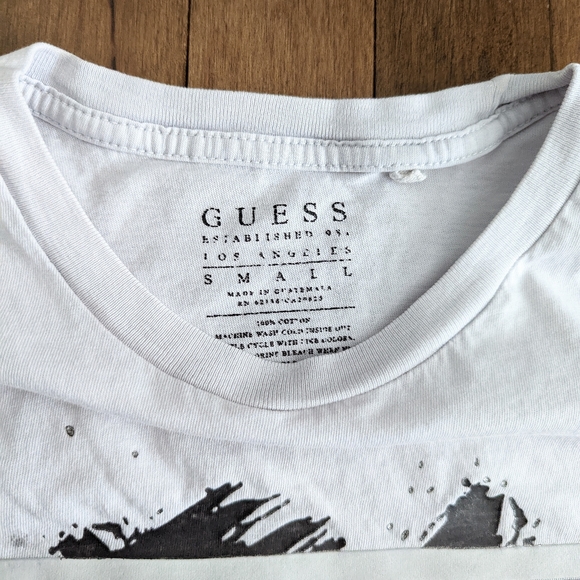GUESS Logo T-shirt Soft Ringer Tee Grey - Picture 4 of 9